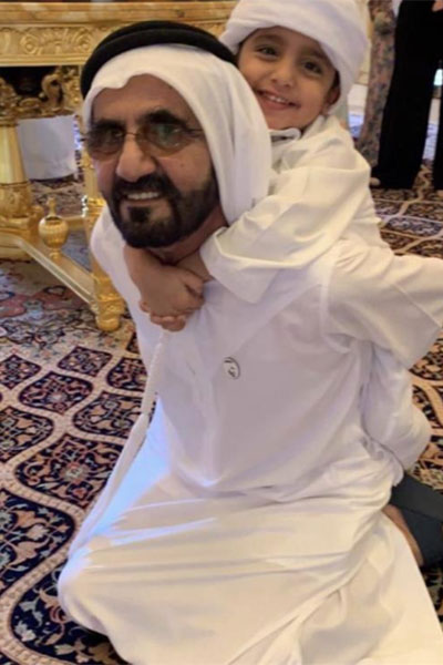 بالصور: هكذا احتفل الشيخ محمد بعيد الفطر